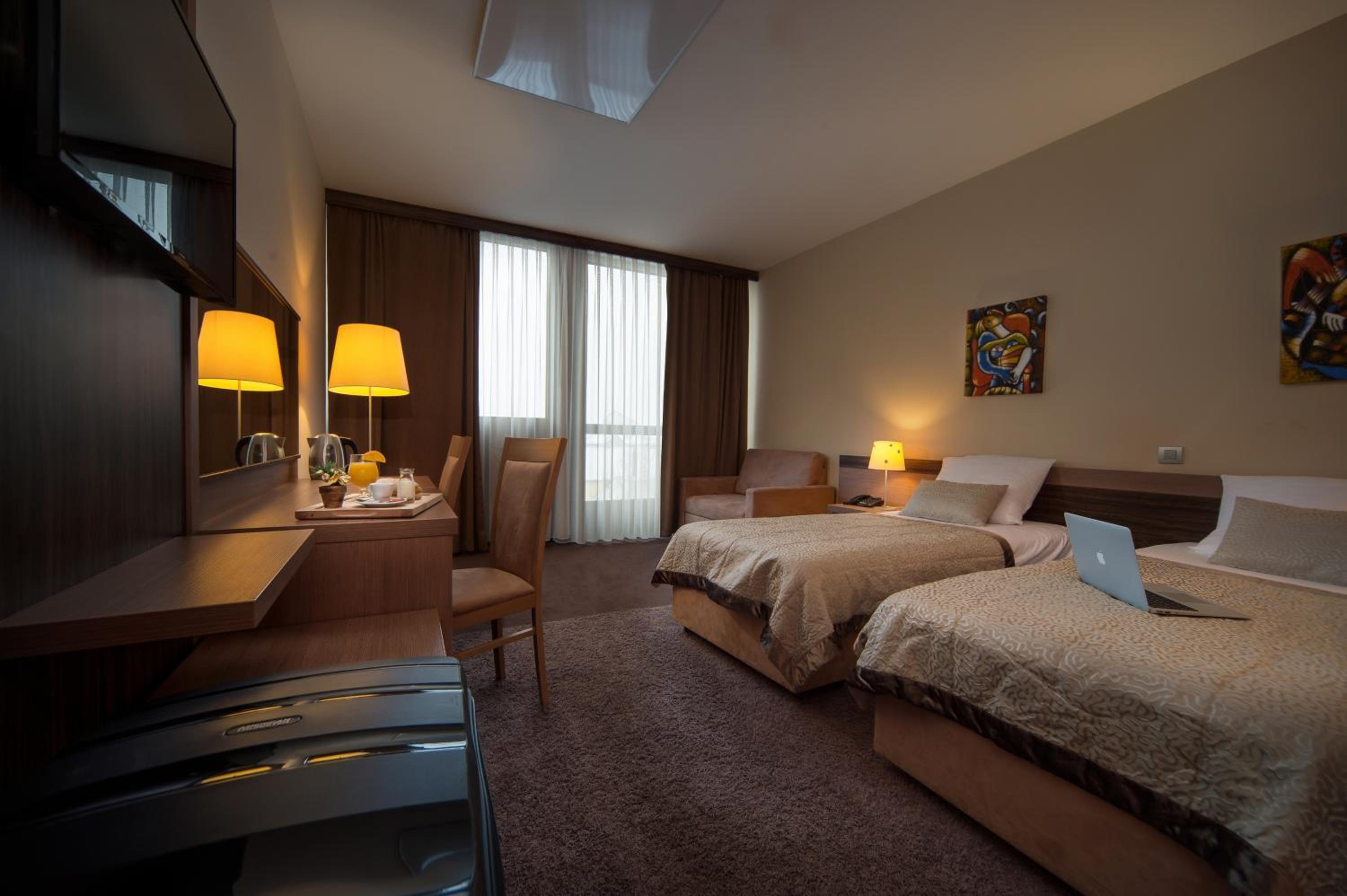 Hotel Kras 14/61