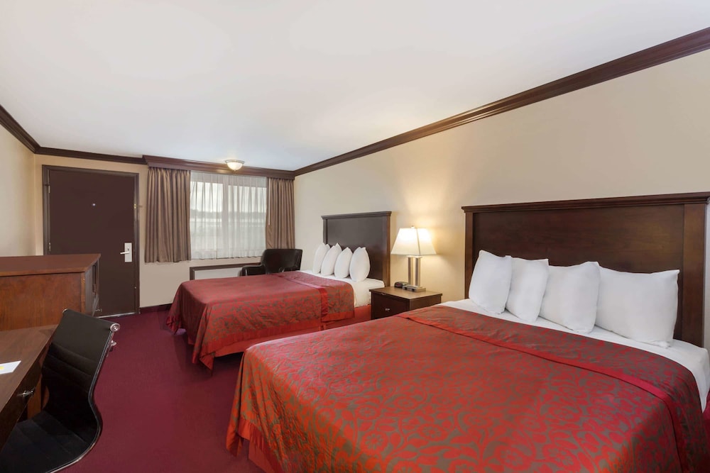 Days Inn By Wyndham Auburn 11/21