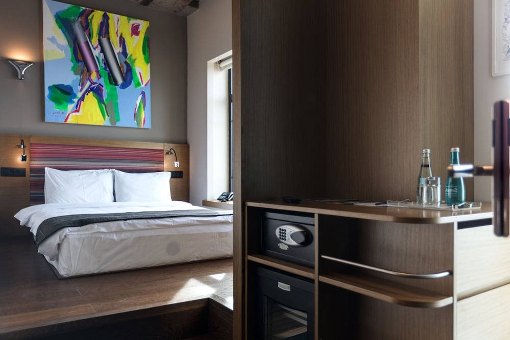 JAPANESE, DOUBLE BED