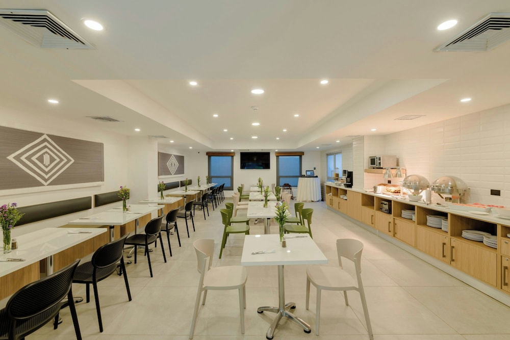 Hotel Hex 57/74