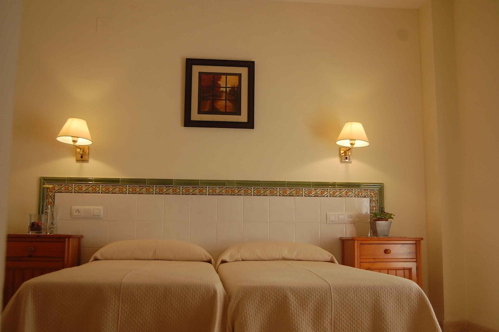 HOTEL MATALASCANAS GOLF 10/26