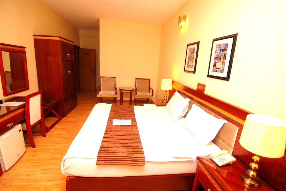 Hotel Rosebud 28/50
