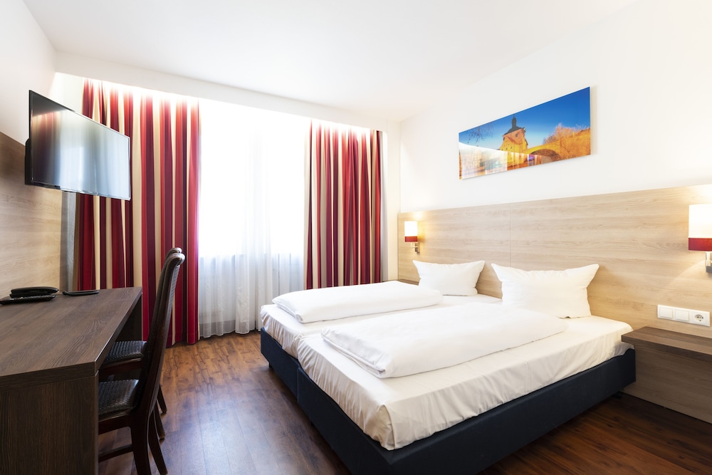 Hotel National 15/72