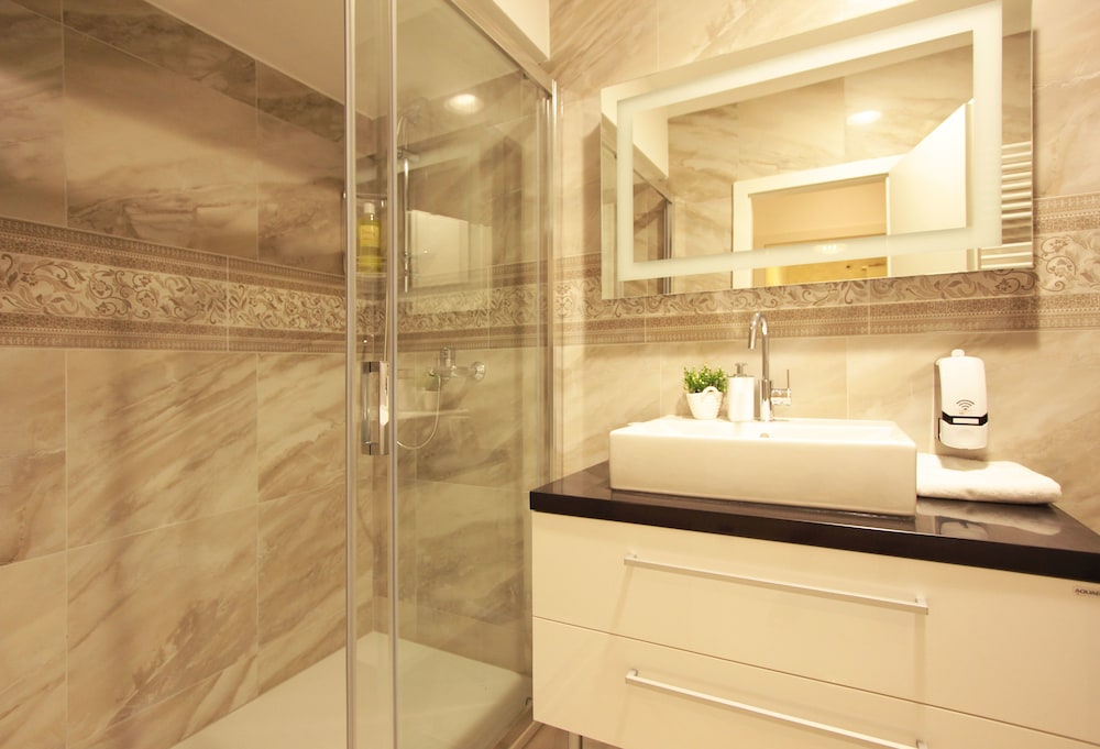 Well Of Life Luxury Rooms 21/26