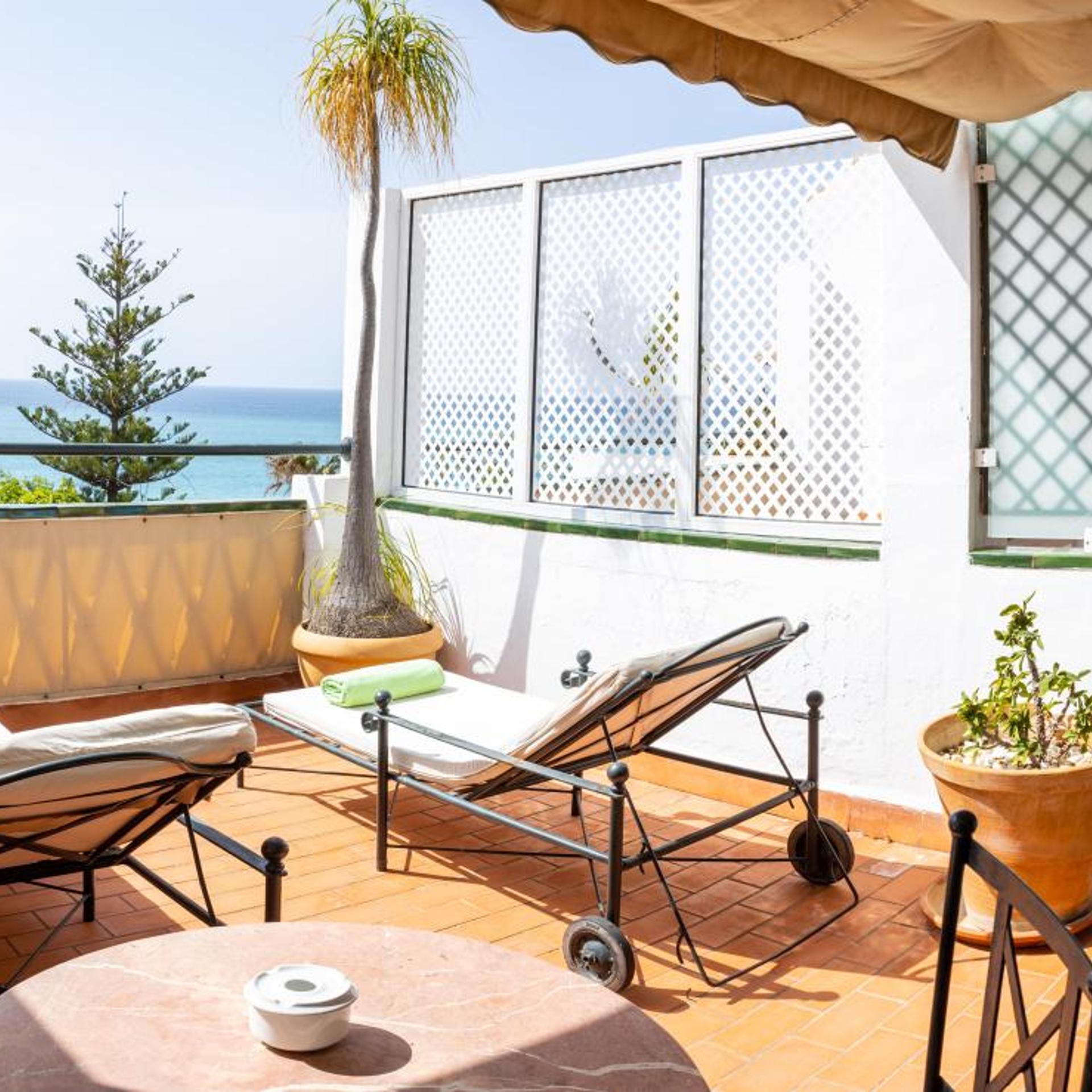 Hotel Carabeo 46/57