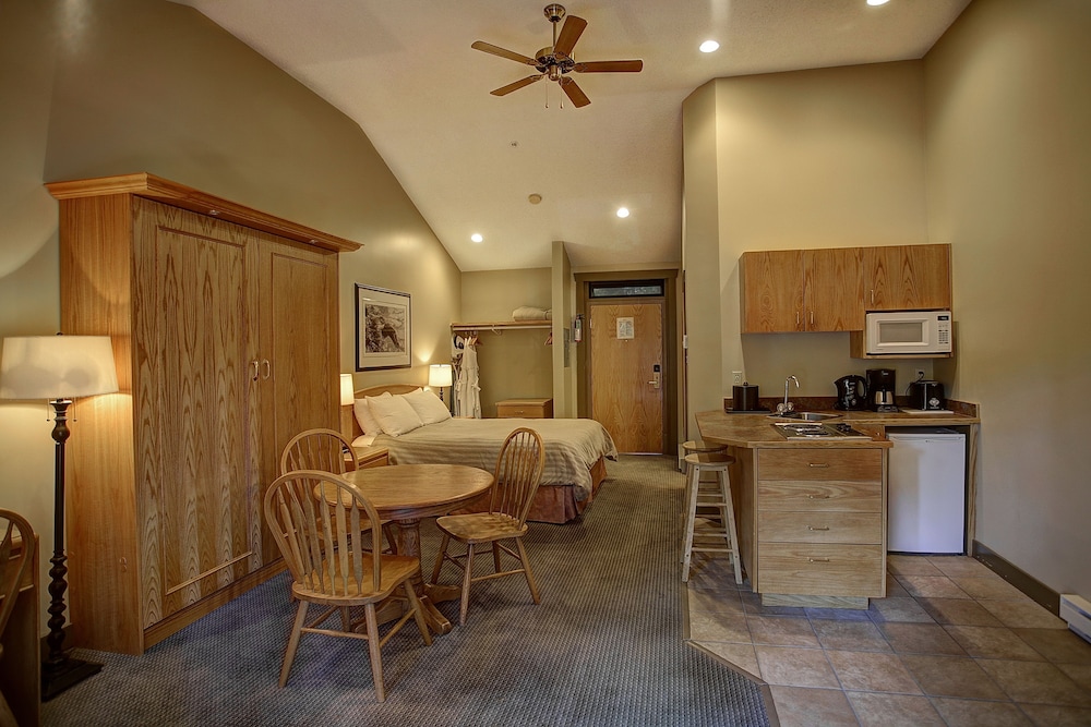 Tigh Na Mara Seaside Spa Resort Conference Centre 50/57