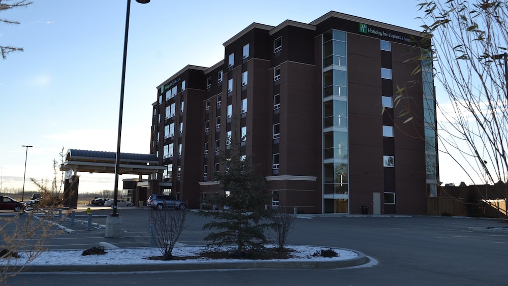 Holiday Inn Express Suites Cold Lake 1/73