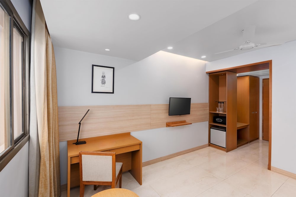 Classic Grande Imphal, a member of Radisson Individuals 11/65