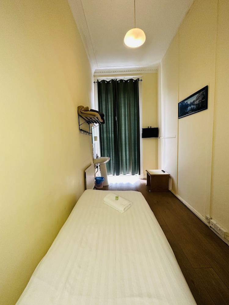 Thanet Hotel Annex 26/46