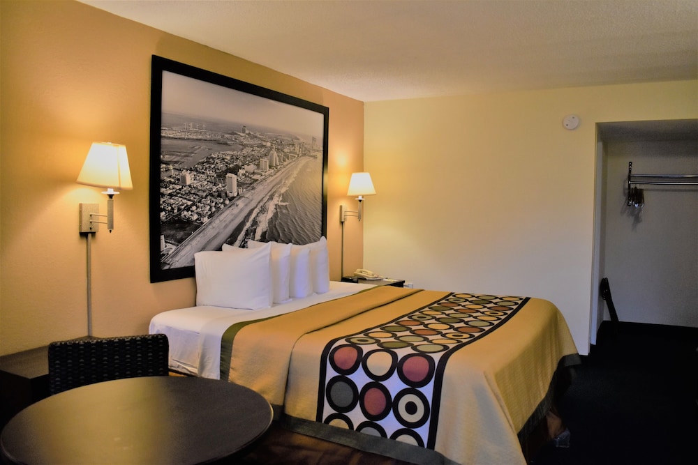 Super 8 by Wyndham Atlantic City NJ 5/21