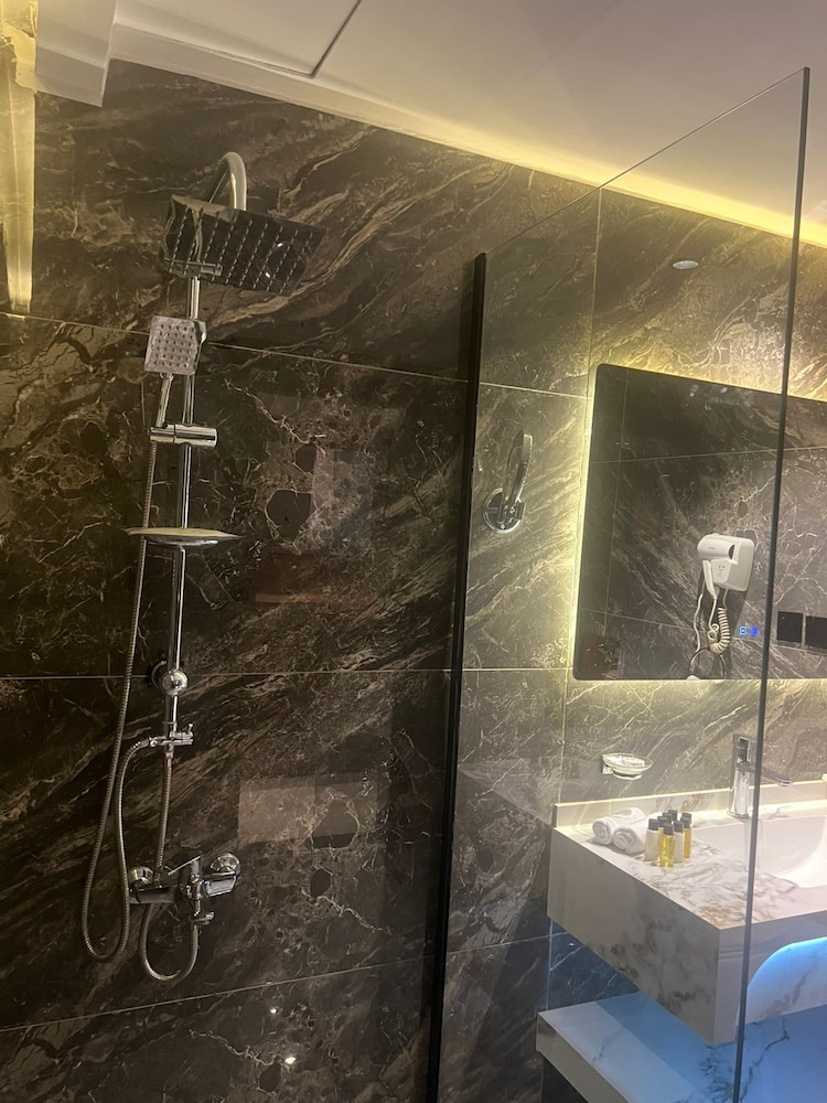 فندق فيرتا العليا(VERTA Al Olaya Hotel Riyadh) 31/32