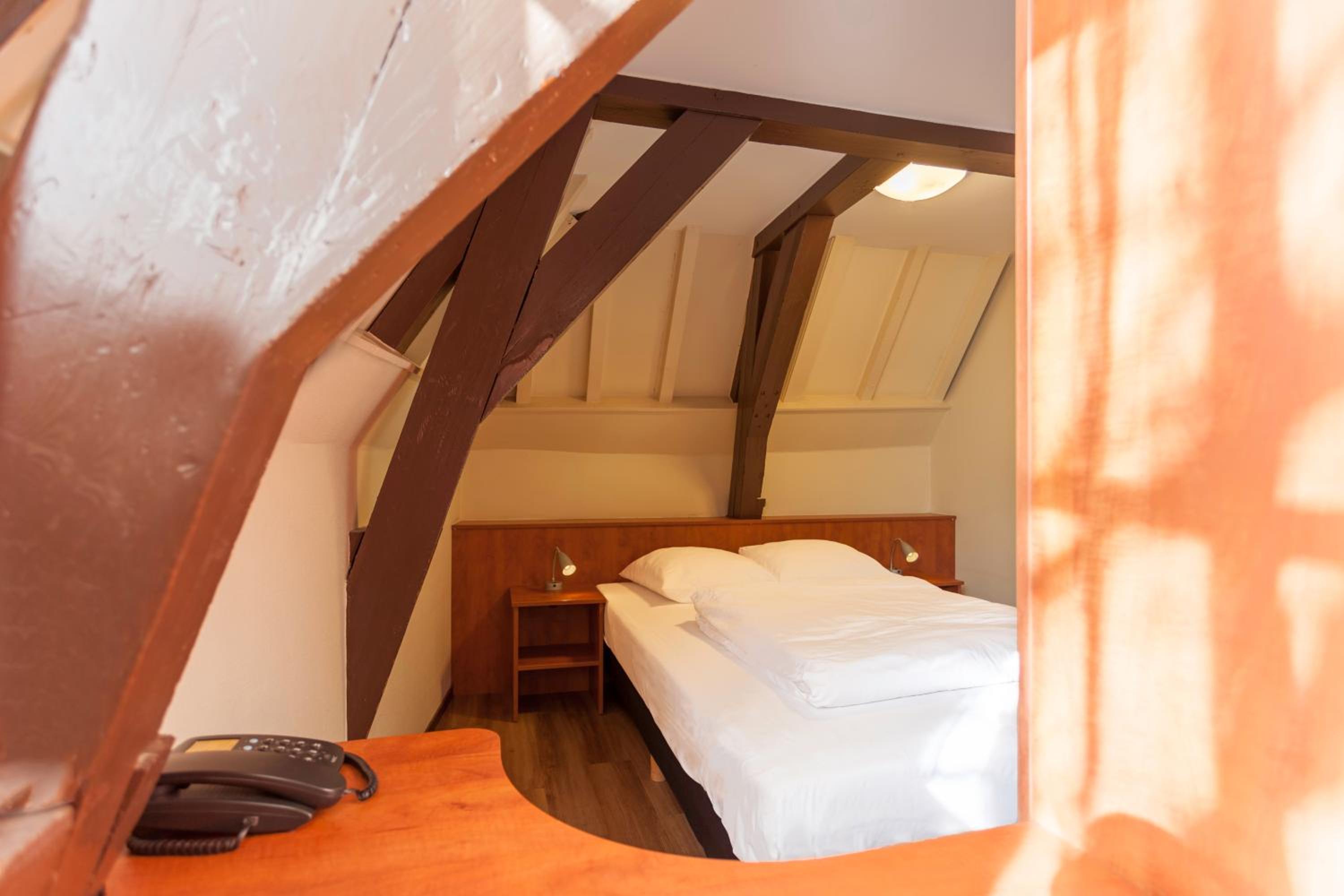 Apartment, 1 Double and 3 Single Beds