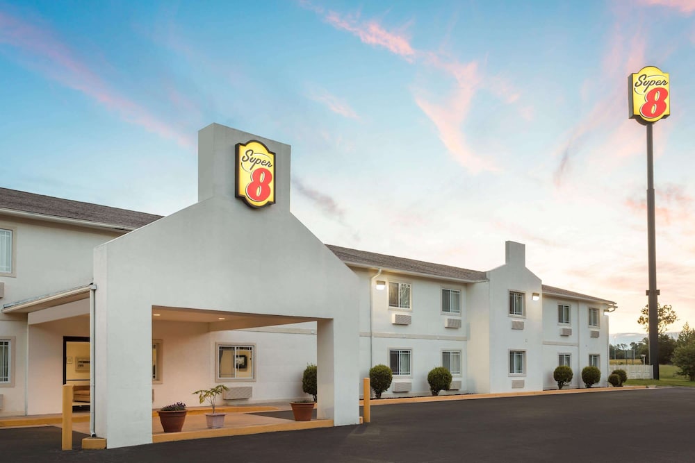 Super 8 by Wyndham Vicksburg 1/16