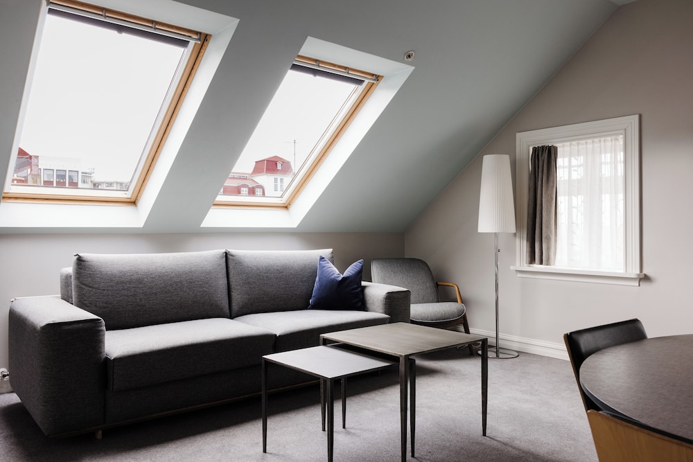 Reykjavik Residence Hotel 45/75