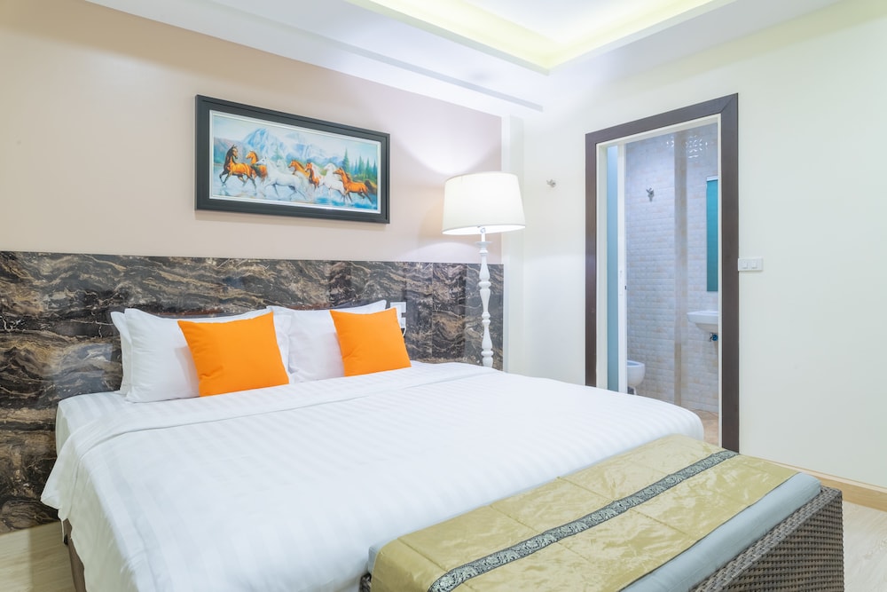 4M Pratunam Hotel 9/57