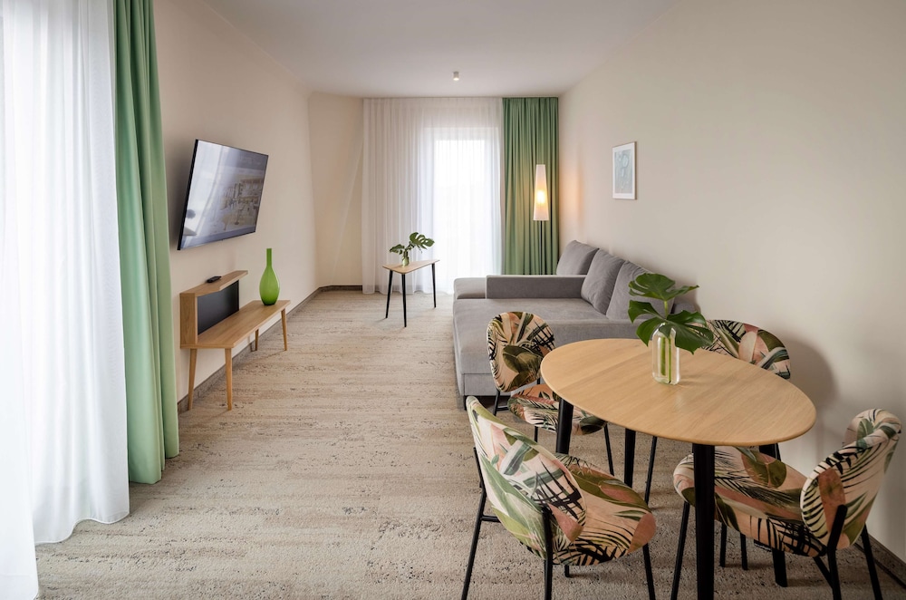 ARCOTEL HafenCity Dresden 38/59