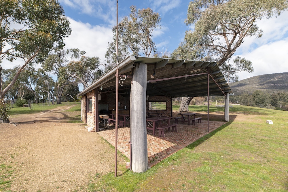 Grampians Pioneer Cottages 50/52