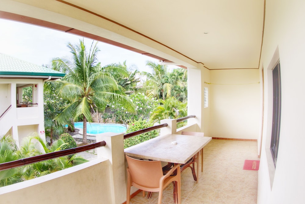 Alona Swiss Resort 33/60