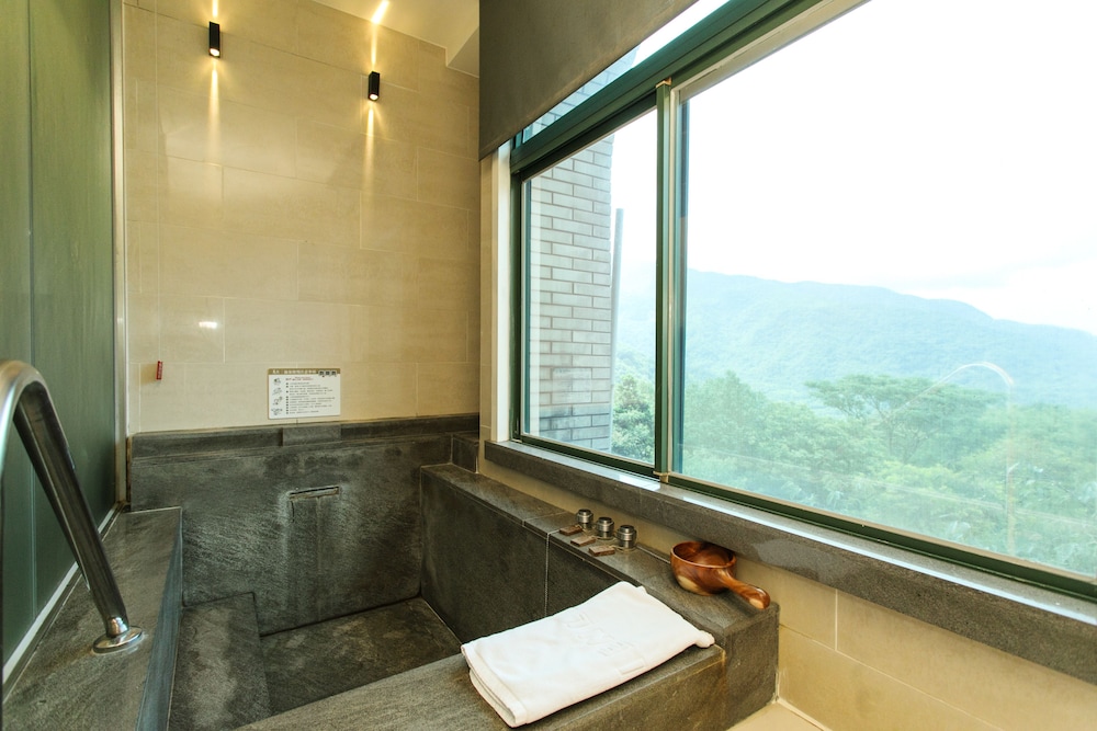 Yangmingshan Tien Lai Resort Spa 50/50