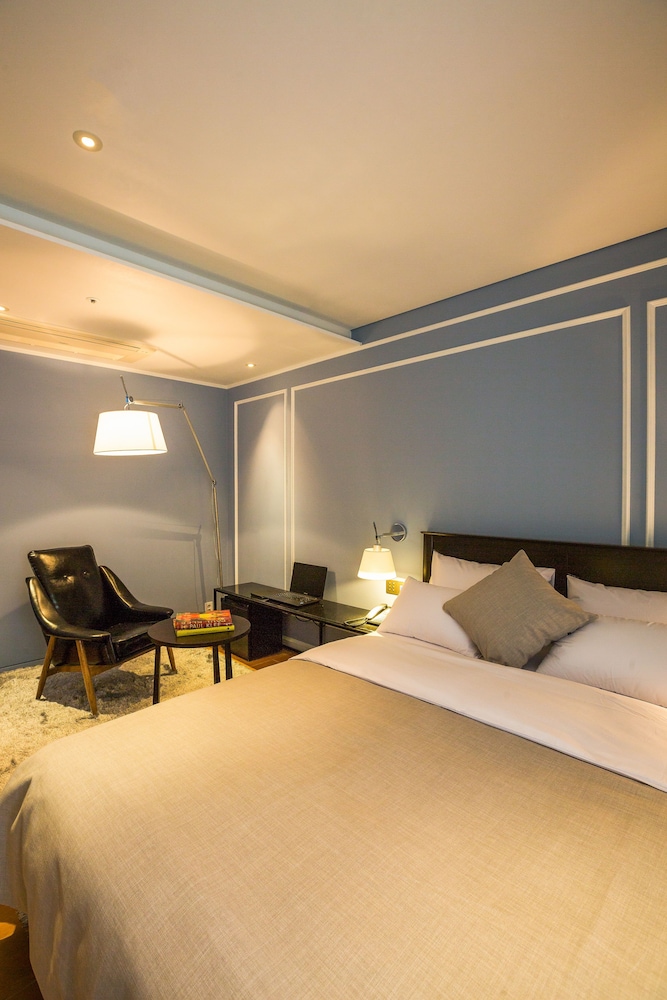 Trang Blue 24/70