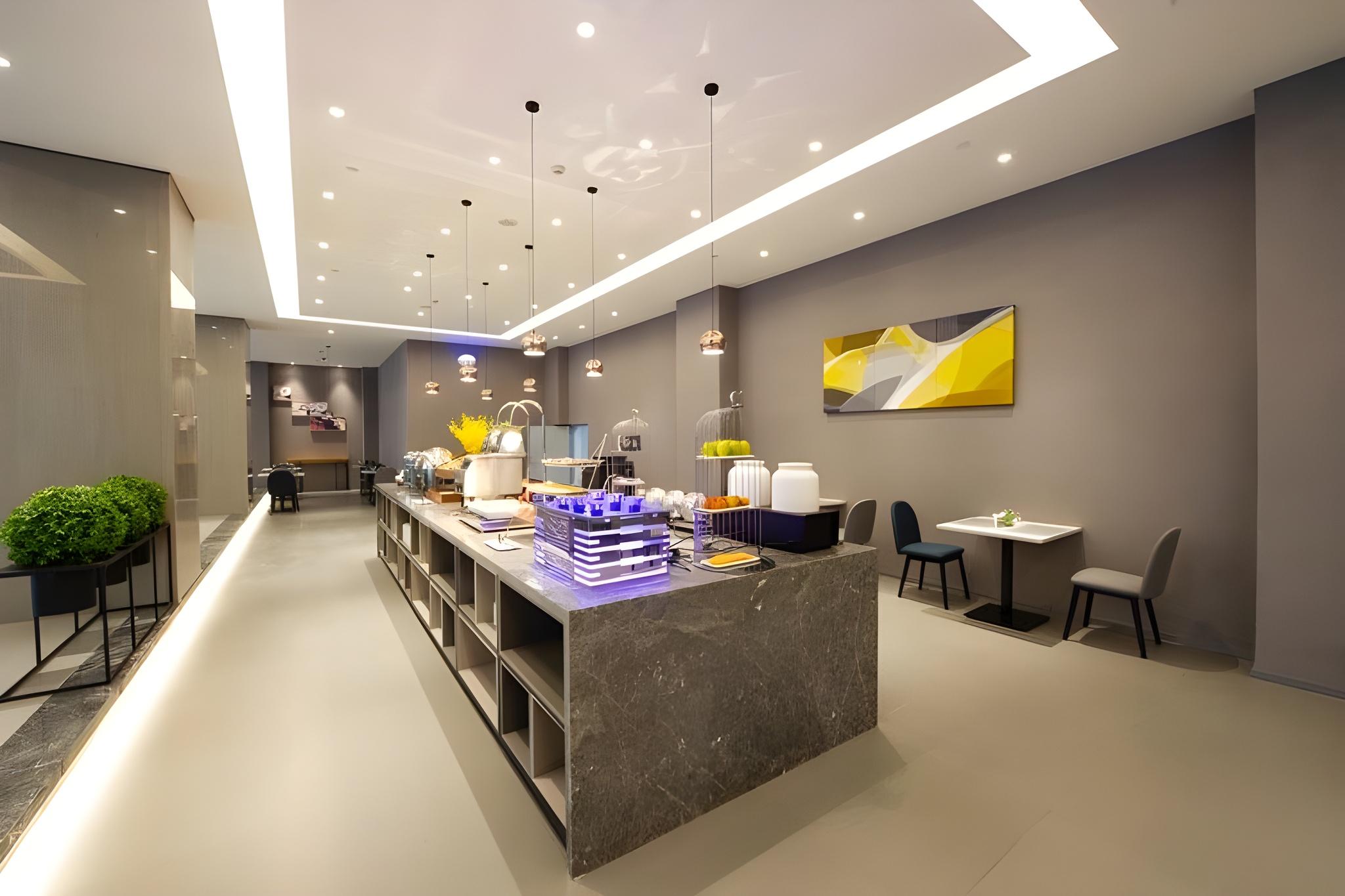 Home Inn Selected (Shanghai Raffles, North Bund) 10/42