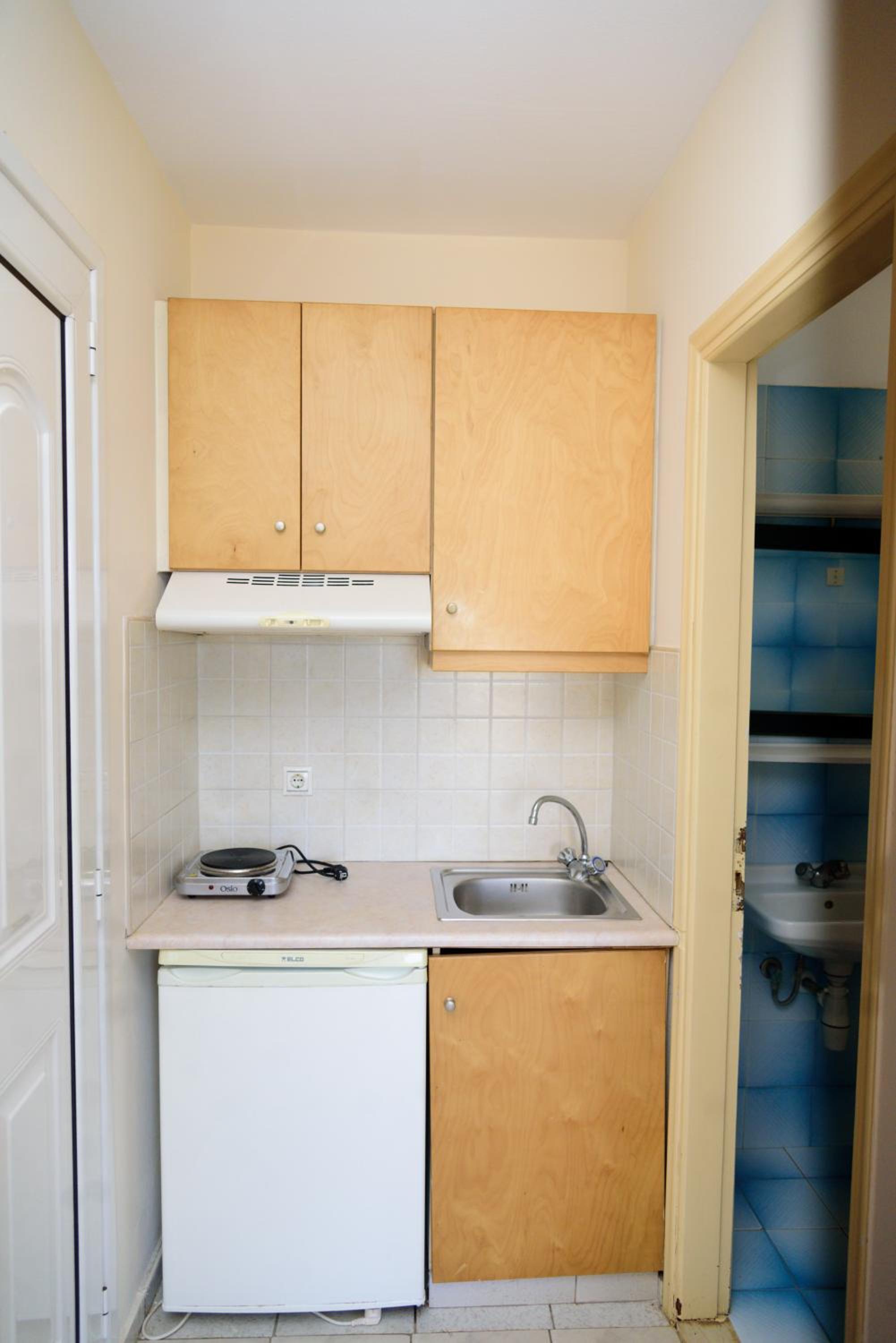 Sunset Studios Apartments 10/50