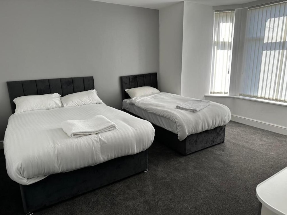 Deluxe, Double Bed