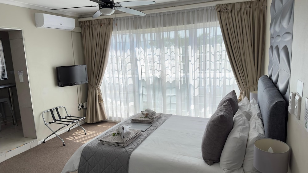 Plattekloof Premium Lodge 36/50
