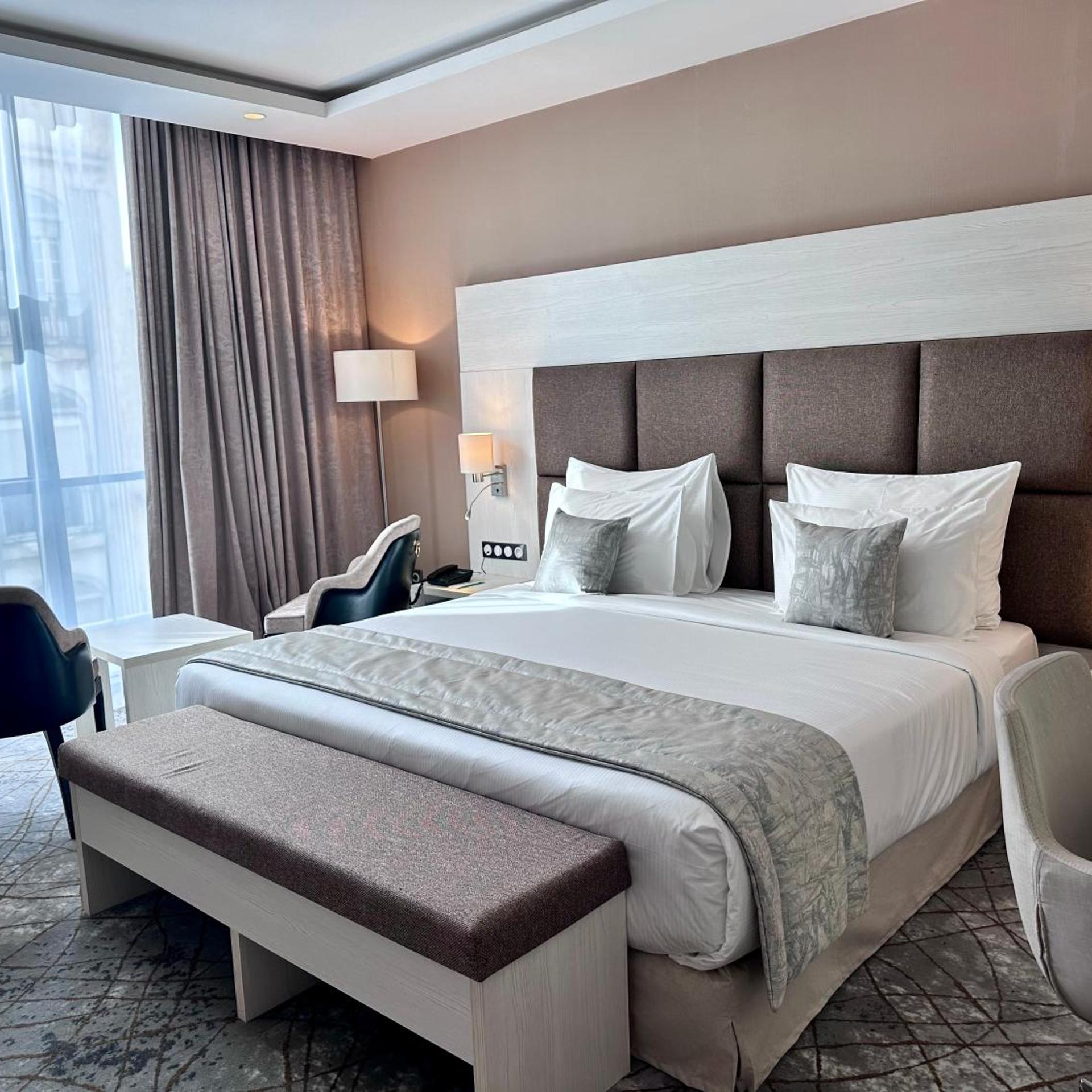 2H Hotel 16/61