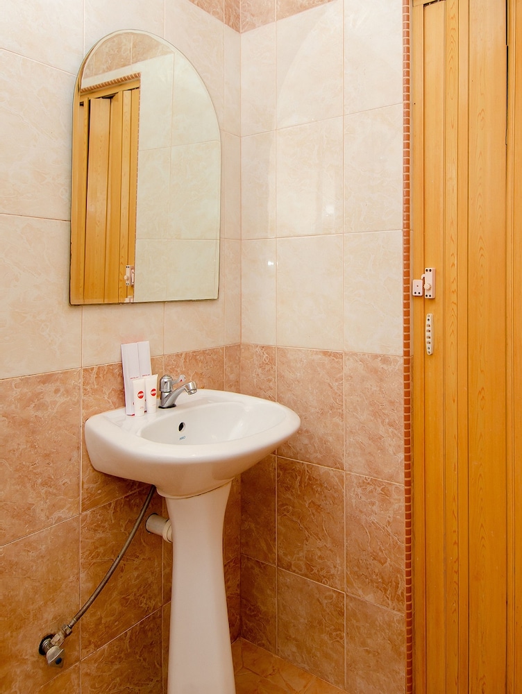 Halim Hotel 36/38