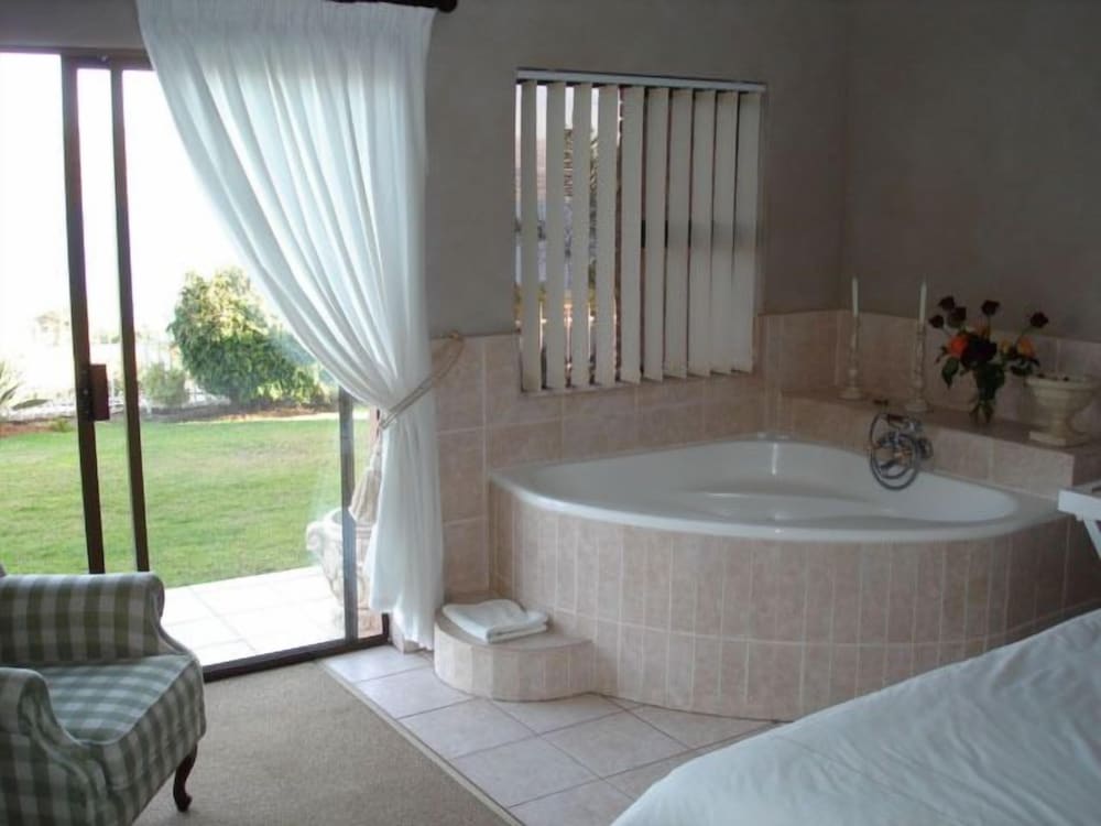 La Dolce Vita Guest House 48/50