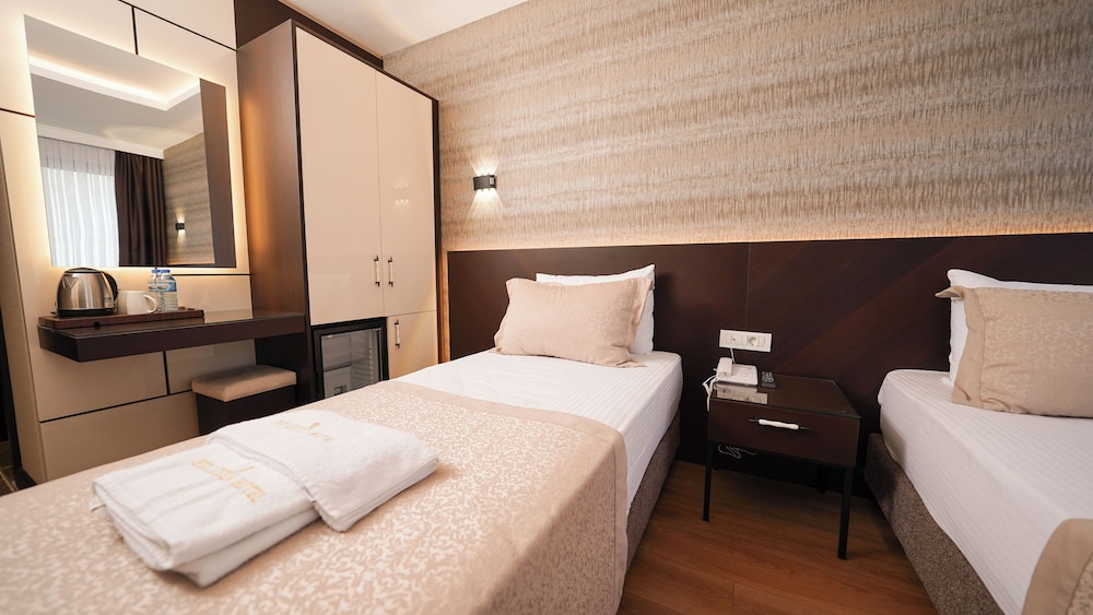 Bellezza Hotel 9/26