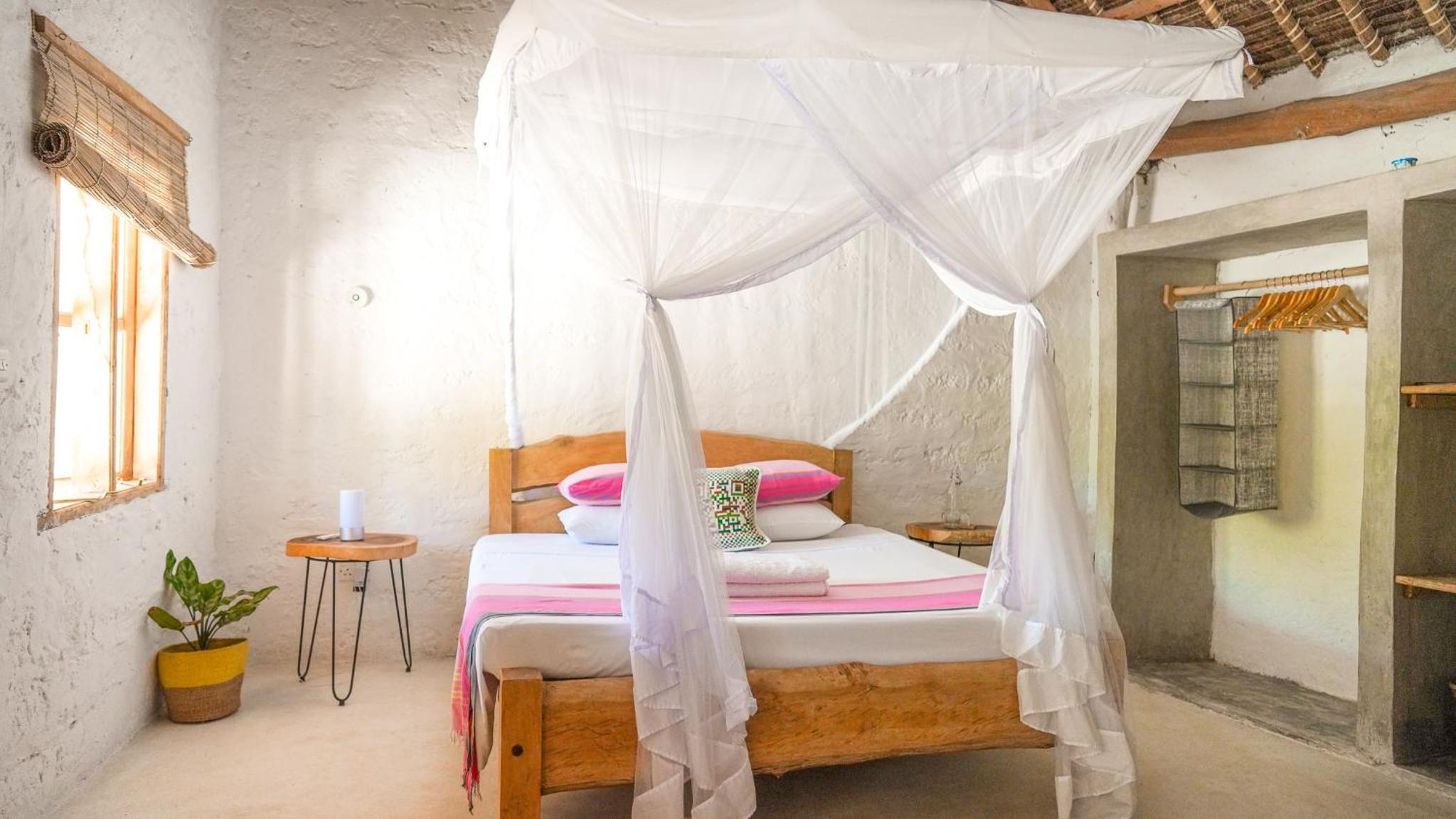 Deluxe, Double Bed