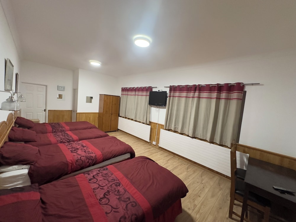 Dharma Lodge 39/47