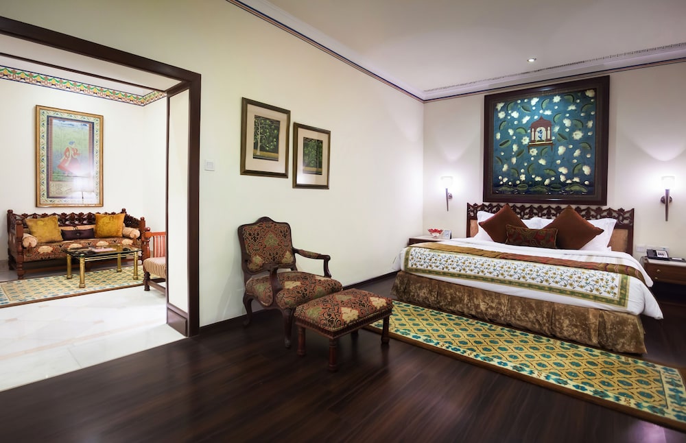 Jai Mahal Palace Jaipur 23/84