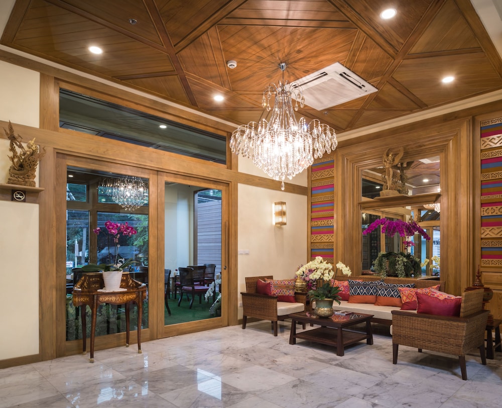 Peak Nimman Prestige Hotel 44/68