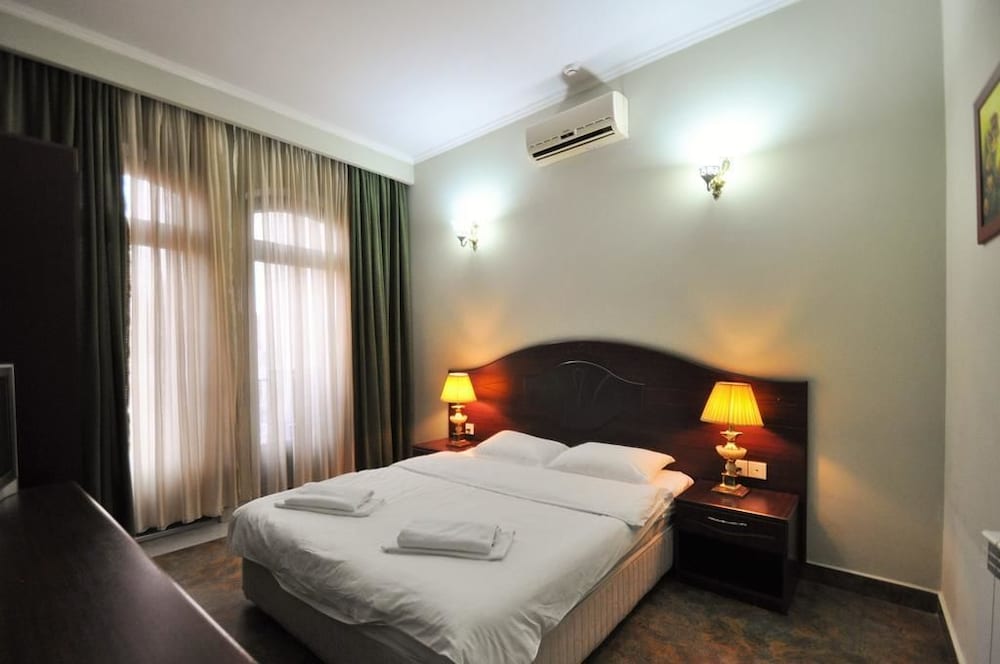 Hotel O. Galogre 47/64
