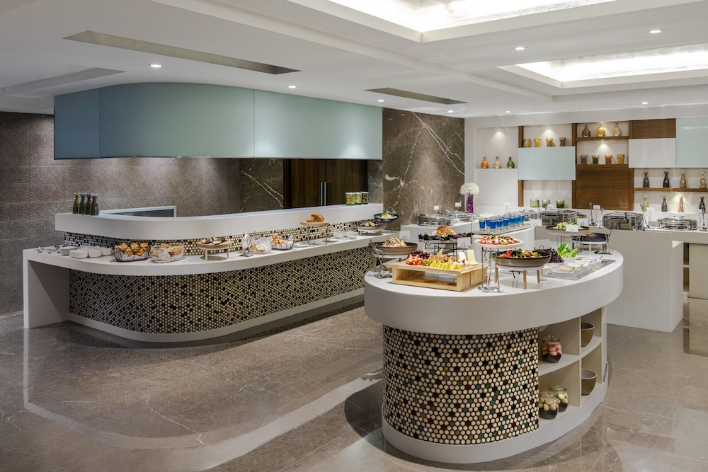 Vivanta Thiruvananthapuram 52/68