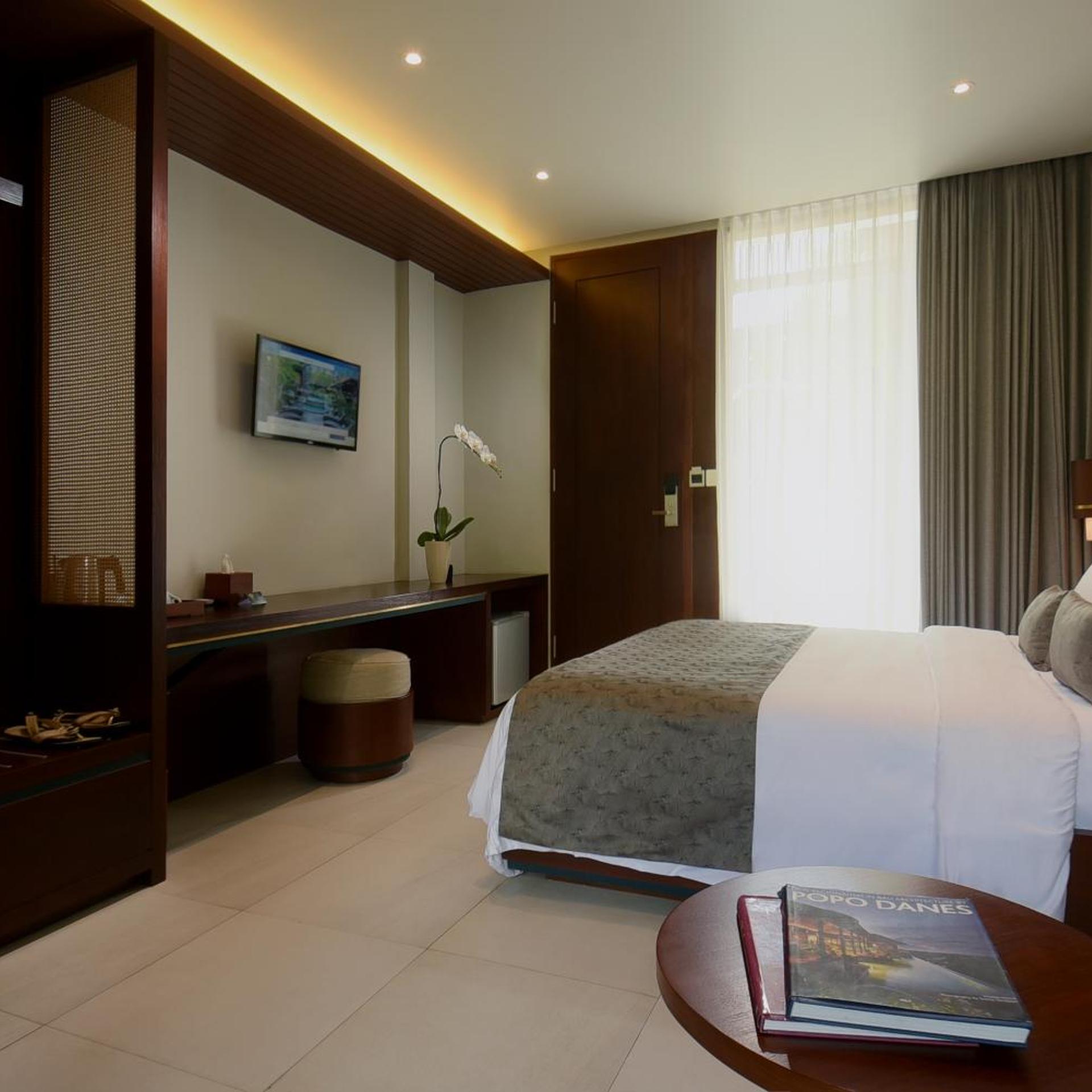 Deluxe, Double or Twin Bed