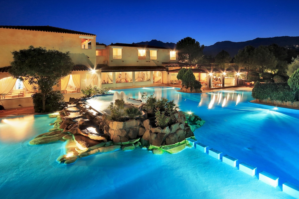 Colonna Hotel Du Golf 55/59