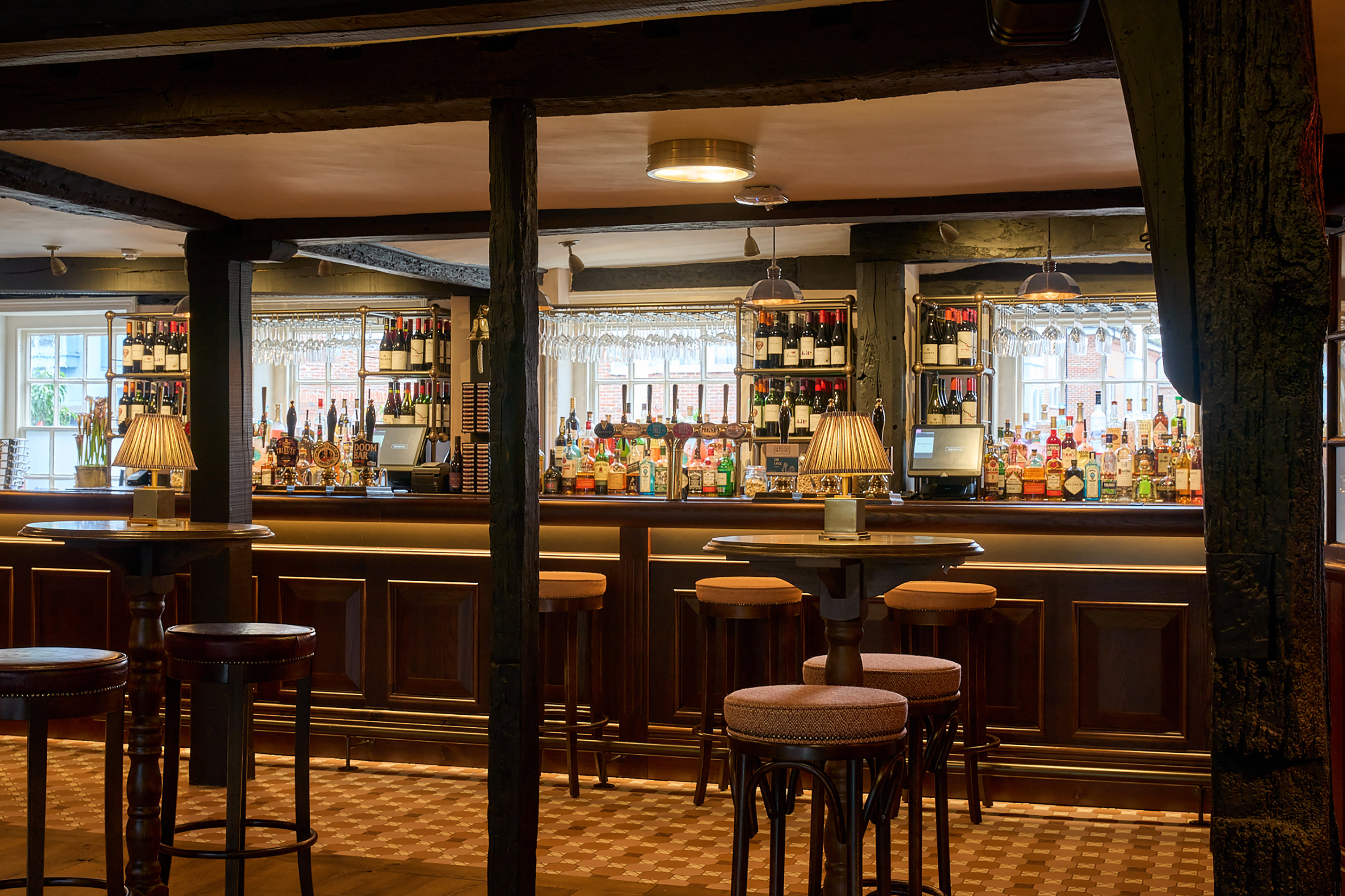 White Horse Hotel 32/46