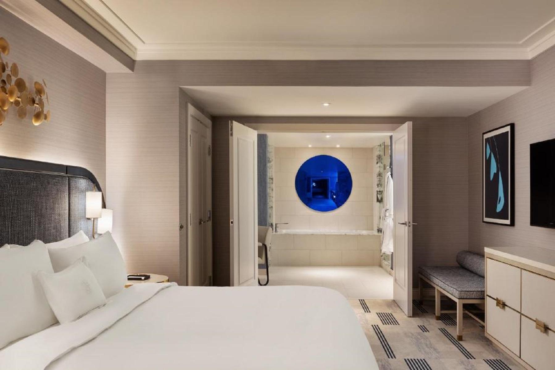 Royal, Suite, Street View, High Floor