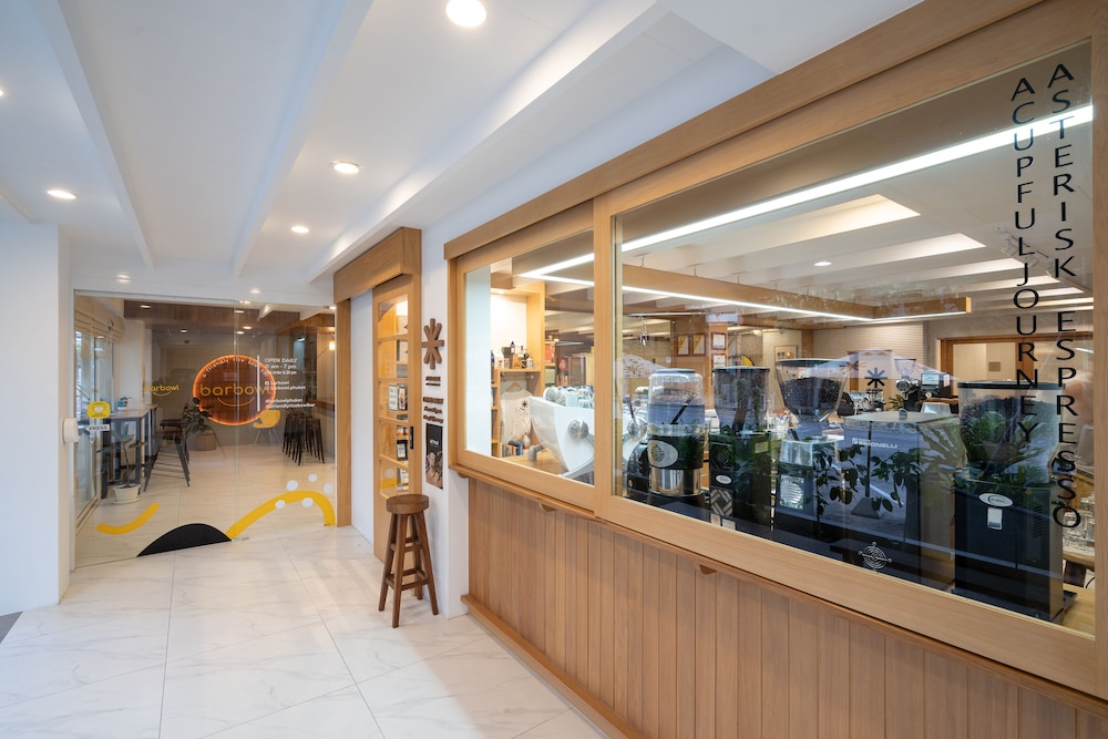 Bedline Hotel - SHA Certified 8/36