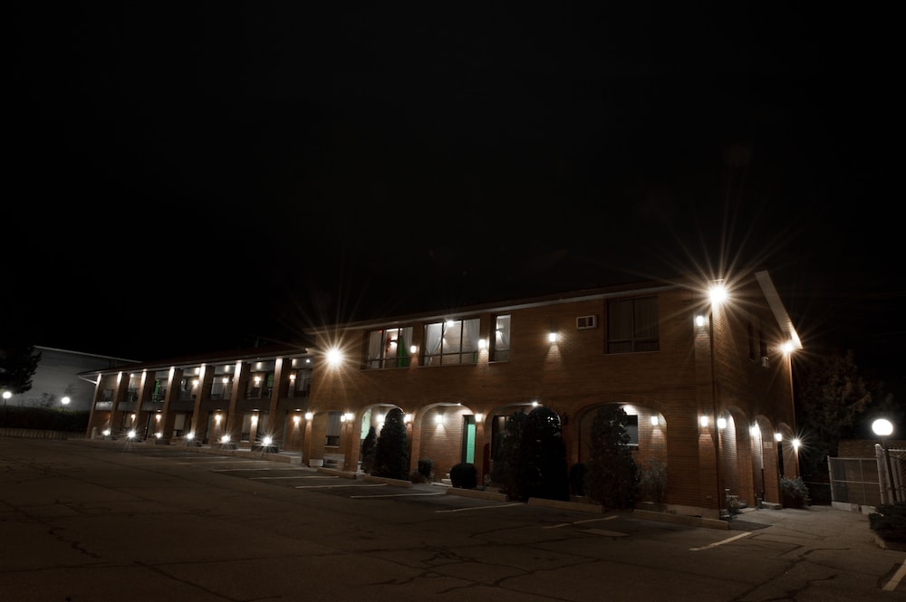 Motel Du Chevalier 6/37