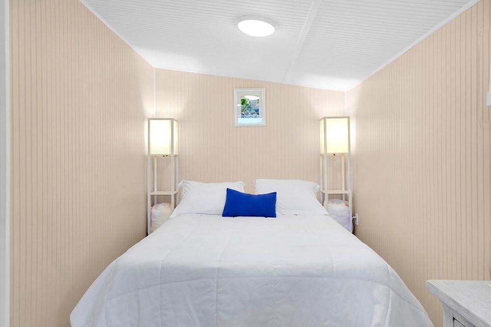 Beach, Cottage, Queen Bed، Sunset Cove Beach Resort 3/7