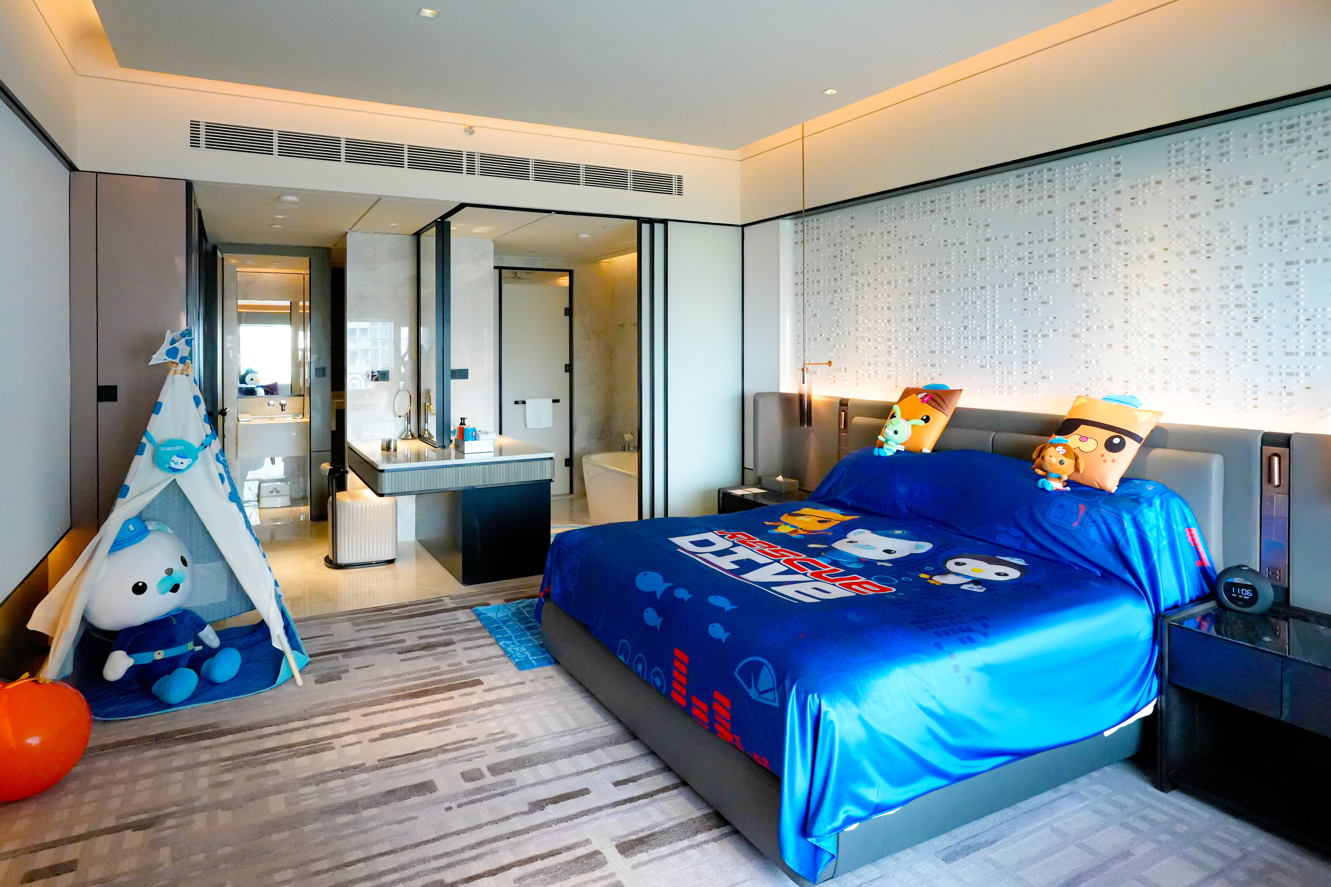 InterContinental Shenzhen WECC 15/50