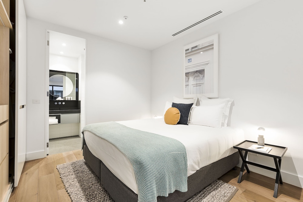 1 BEDROOM, DELUXE, APARTMENT
