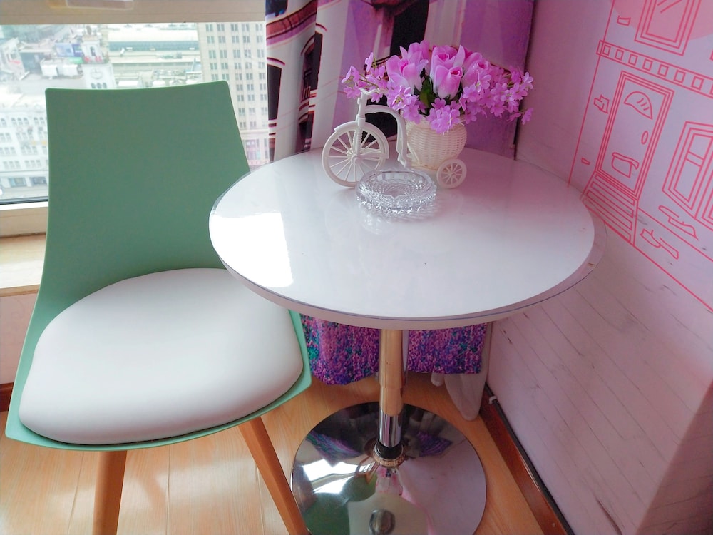 Dalian Venus Apartment 24/28