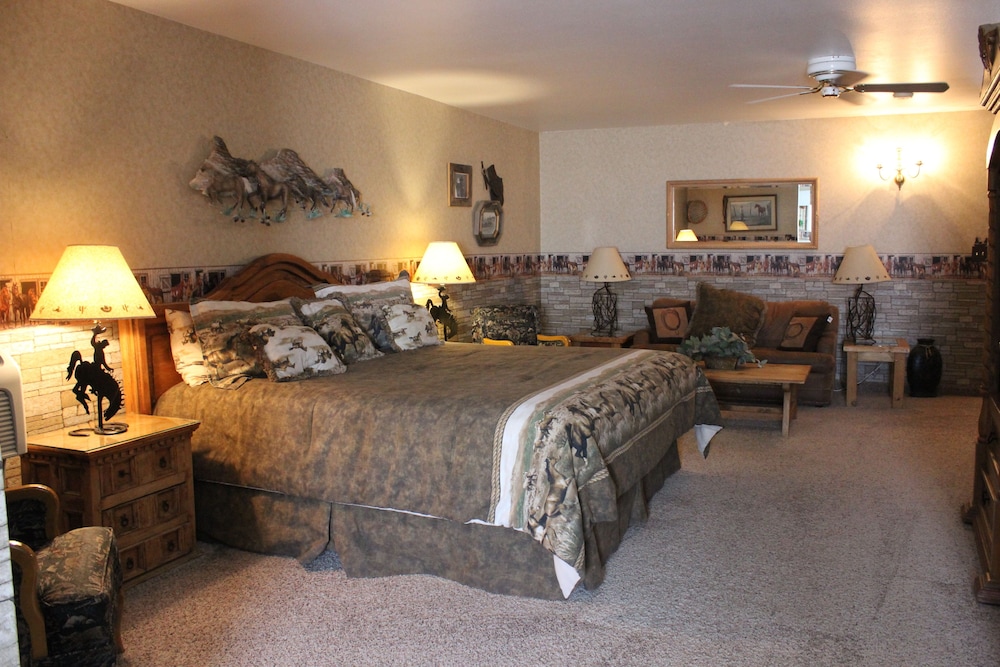 Howard Johnson by Wyndham Springerville 35/50