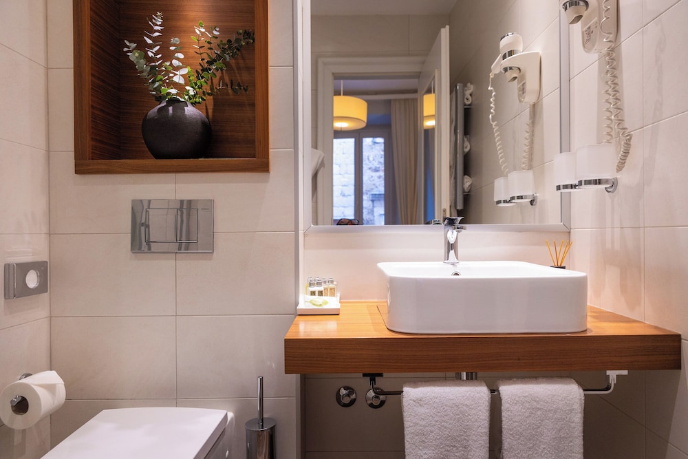 Boutique Hotel Stari Grad 39/42